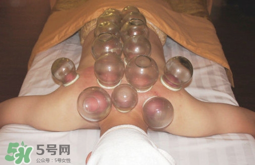 真空拔罐拔出水泡來是怎么回事？真空拔罐的正確使用方法