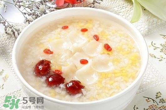 寶寶多大能吃調料？給寶寶輔食加調料的原則