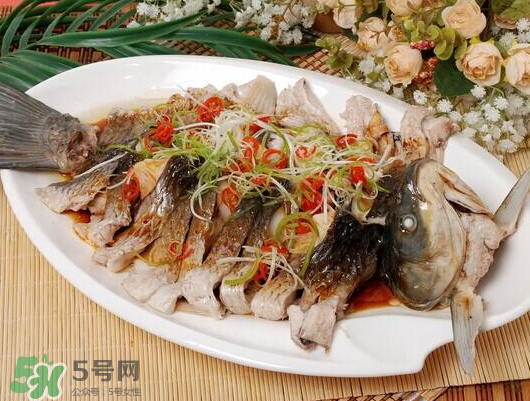 鰱魚可以清蒸嗎？清蒸鰱魚怎么做好吃？
