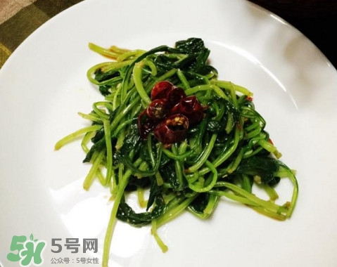蘿卜纓要焯水嗎？蘿卜纓不能和什么一起吃