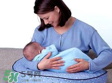 顏值低或因輸在了母乳上  母乳喂養(yǎng)的孩子更好看嗎？