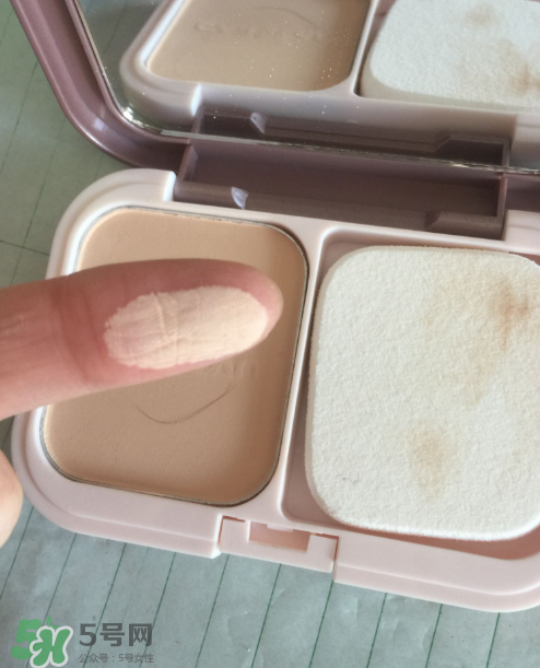 卡姿蘭粉餅好用嗎？卡姿蘭粉餅怎么樣？