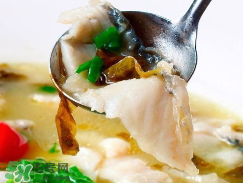 酸菜魚(yú)可以放什么配菜？酸菜魚(yú)放什么菜好吃？