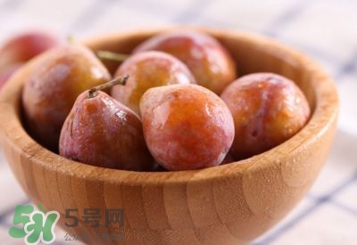 西梅寶寶能吃嗎？西梅寶寶多大可以吃？