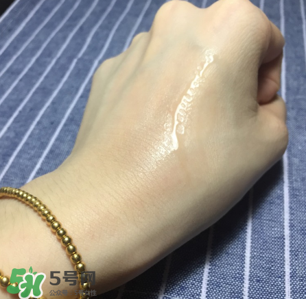 雪花秀潤(rùn)燥精華適合什么膚質(zhì)？