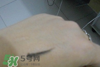 美寶蓮眼線膏暈染嗎？美寶蓮眼線膏好用嗎