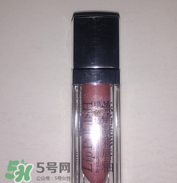 美寶蓮唇釉m500豆沙色適合黃皮嗎？