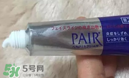 白兔暗瘡膏還是獅王祛痘膏好？?jī)煽铎疃划a(chǎn)品對(duì)比