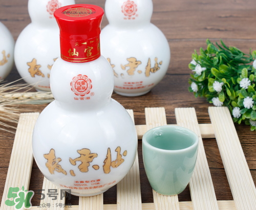?板栗酒能存放多久？?板栗泡酒可以放多久？