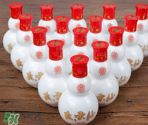 ?板栗酒能存放多久？?板栗泡酒可以放多久？