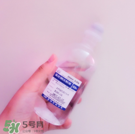 生理鹽水可以洗眼睛嗎？生理鹽水洗眼睛好不好？