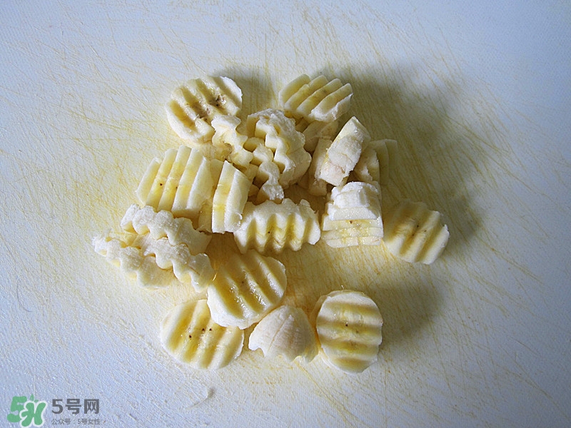 牛油果沙拉怎么做？牛油果沙拉用什么醬？