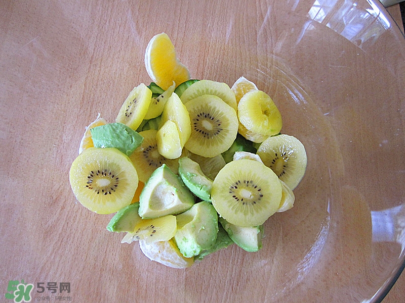 牛油果沙拉怎么做？牛油果沙拉用什么醬？
