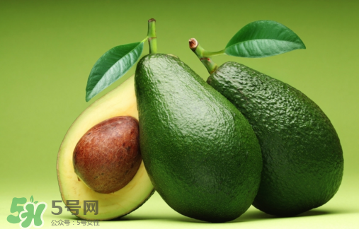 牛油果果汁怎么做？牛油果和什么榨汁好喝？