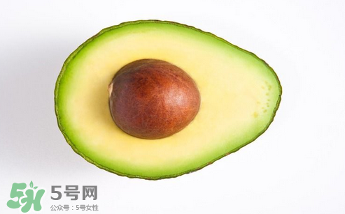 寶寶多大可以吃牛油果？寶寶吃牛油果的好處