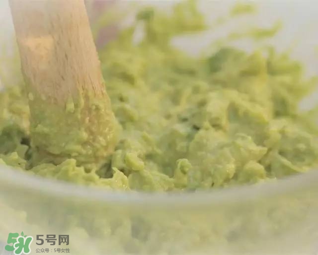 牛油果沙拉怎么做？牛油果沙拉用什么醬？