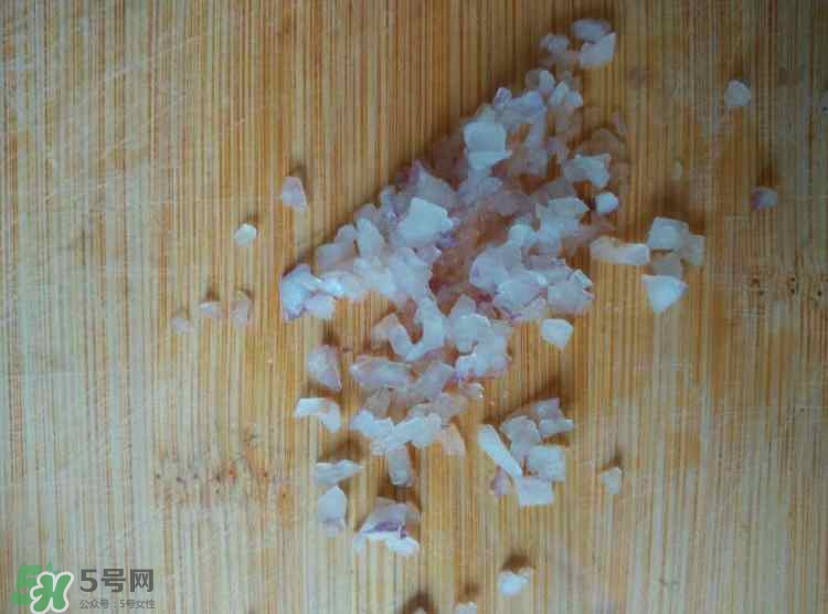 牛油果沙拉怎么做？牛油果沙拉用什么醬？