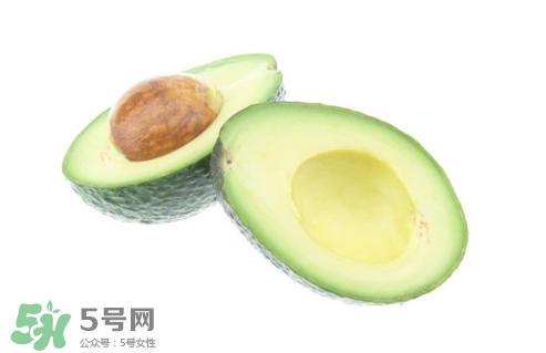 寶寶吃牛油果要蒸熟嗎？寶寶吃牛油果會(huì)便秘嗎？