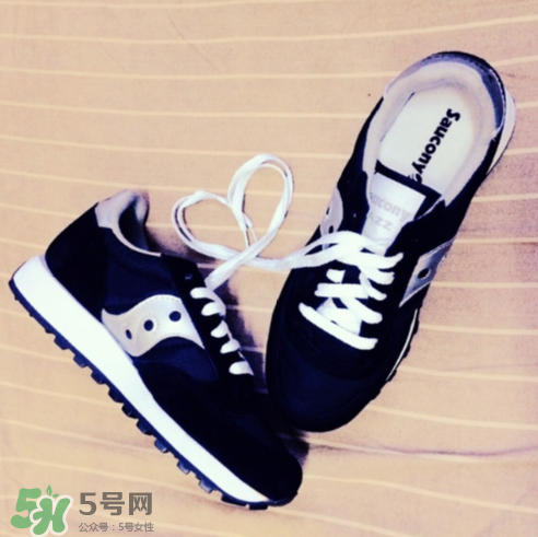 saucony一般多少錢？索康尼和亞瑟士哪個(gè)好？