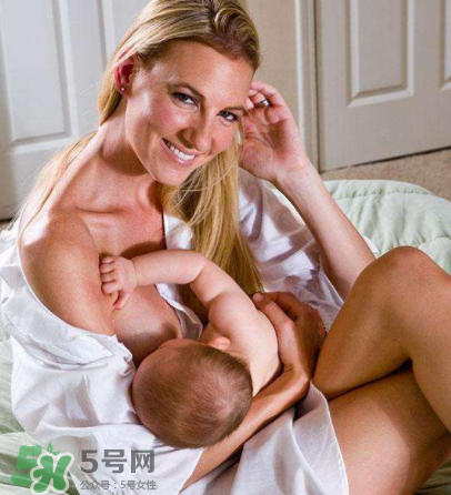 寶寶突然不吃母乳了怎么回事？寶寶不吃母乳是為什么？