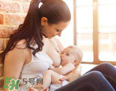 寶寶突然不吃母乳了怎么回事？寶寶不吃母乳是為什么？