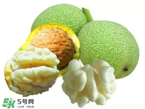新鮮核桃怎么吃？新鮮核桃怎么給寶寶吃？