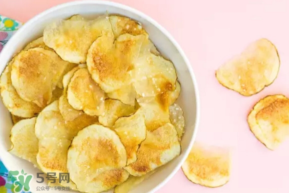微波爐和烤箱哪個(gè)實(shí)用？微波爐與光波爐有什么區(qū)別