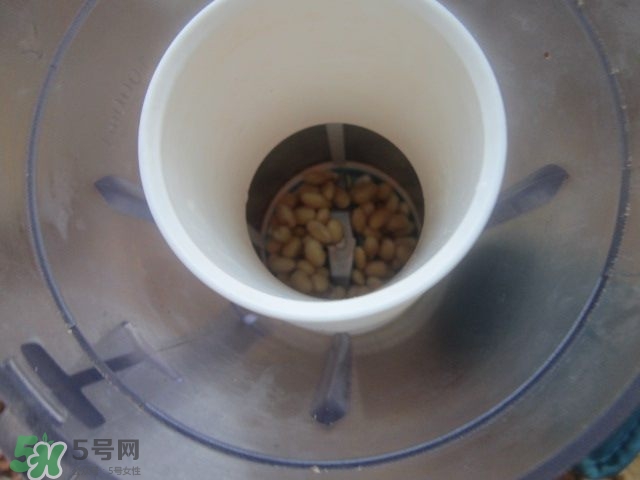 核桃可以和黃豆一起打豆?jié){嗎？核桃和什么一起打豆?jié){好？