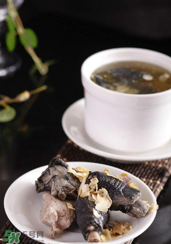 花旗參烏雞湯經(jīng)期可以喝嗎？
