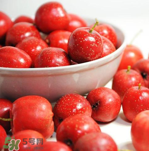 山楂和蜂蜜能一起沖水喝嗎？