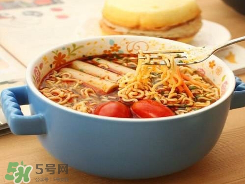 方便面致癌嗎？泡面有營養(yǎng)嗎