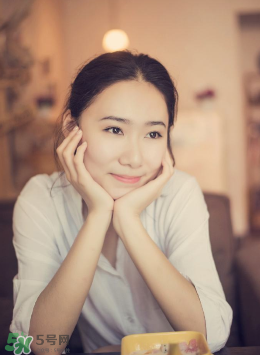 乳腺炎應(yīng)該吃什么？乳腺炎應(yīng)該注意什么？
