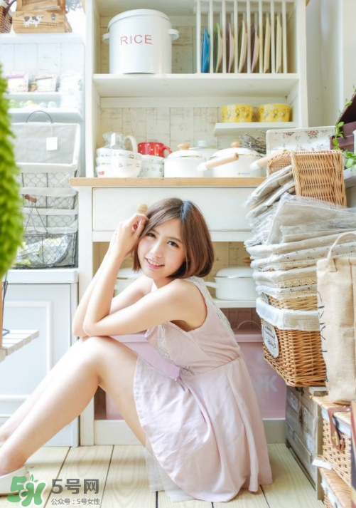 乳腺炎應(yīng)該吃什么藥？乳腺炎應(yīng)該怎么治療？