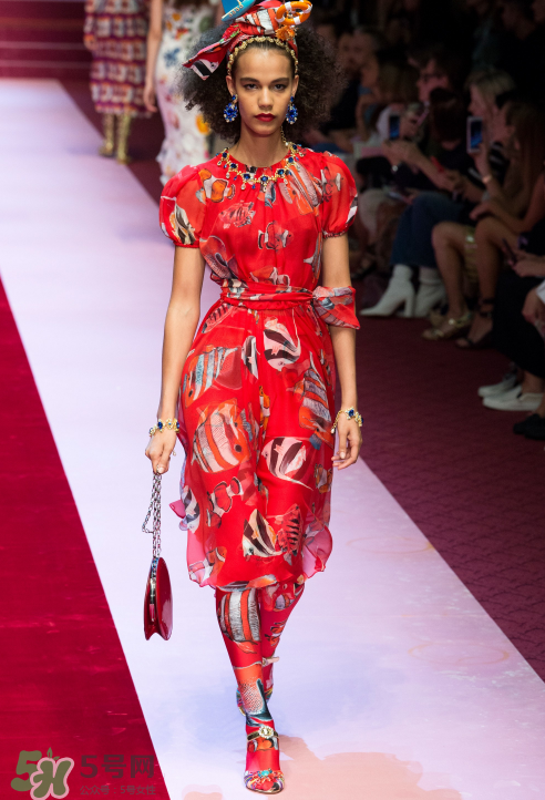 dolce gabbana2018春夏系列服裝怎么樣_好看嗎？