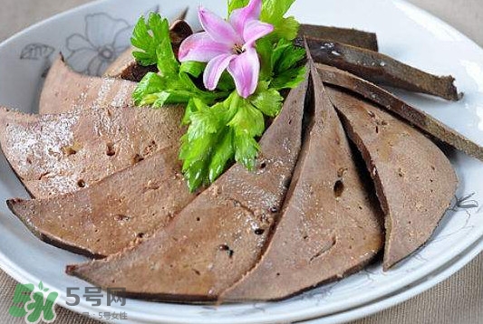 豬肝是發(fā)物嗎？豬肝是回奶的嗎