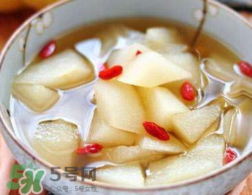 什么食物潤(rùn)肺止咳？潤(rùn)肺止咳湯的做法大全 