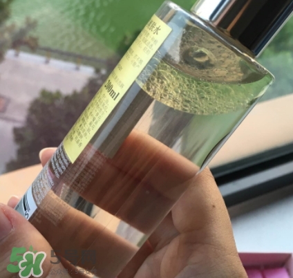 香邂格蕾古法凝光醋萃爽膚水怎么用？