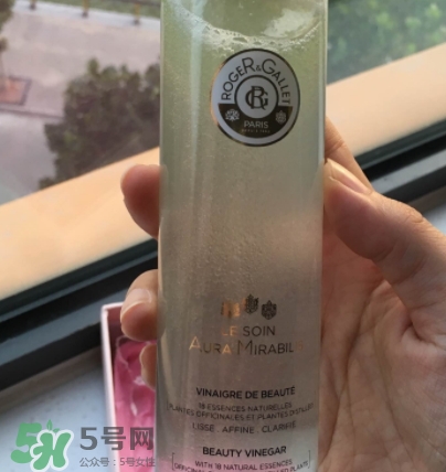 香邂格蕾古法凝光醋萃爽膚水怎么用？