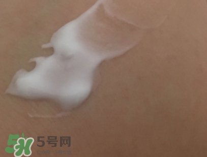 香邂格蕾古法凝光精華霜怎么用？香邂格蕾面霜使用心得