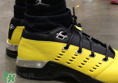 solefly聯(lián)名air jordan 17 low lightning發(fā)售時間_實(shí)物上腳效果