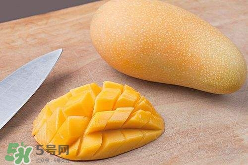買芒果怎么挑？怎么辨別芒果是不是催熟的？