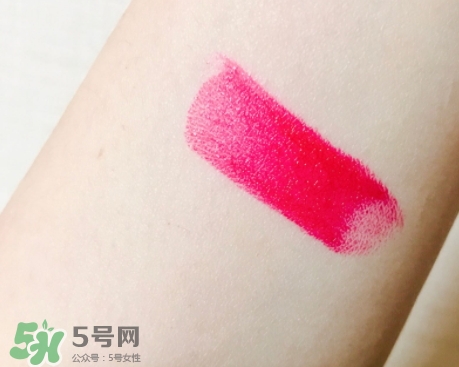 蘭蔻菁純唇膏小紅色是什么顏色？蘭蔻小紅色好看嗎