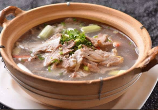 牛骨頭湯要放哪些食材？牛骨頭湯要煮多長時(shí)間
