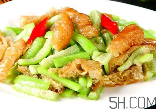 油條和什么炒好吃？油條可以炒什么菜？