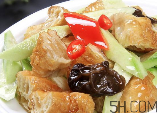 油條和什么炒好吃？油條可以炒什么菜？