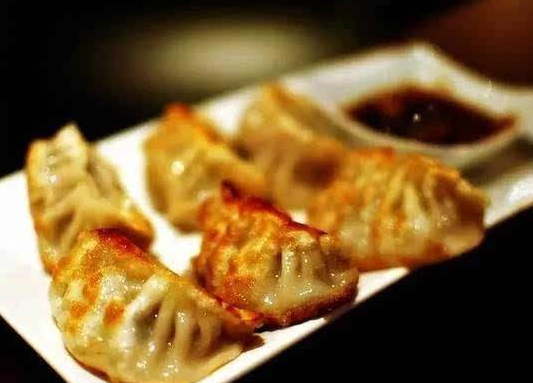 煎餃怎么做不粘鍋？煎餃粘鍋怎么辦？