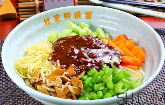 炸醬面用什么醬好？炸醬面可以用甜面醬嗎？