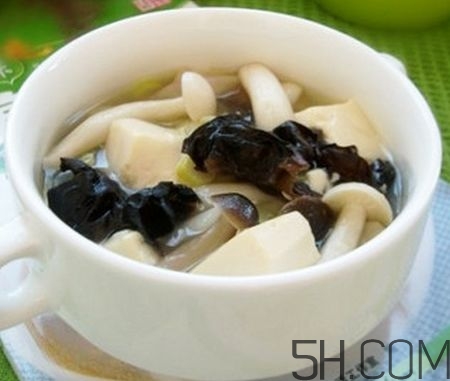 蘑菇和海參能一起吃嗎？蘑菇海參湯的做法