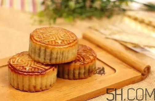 中秋吃月餅從什么時(shí)候流傳下來的？小龍蝦月餅?zāi)睦锟梢再I到