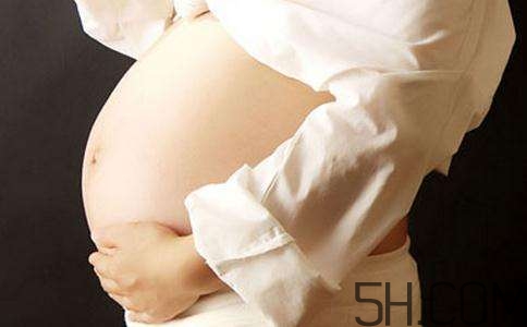 孕晚期肚子疼影響胎兒嗎？孕晚期肚子像來月經(jīng)一樣疼